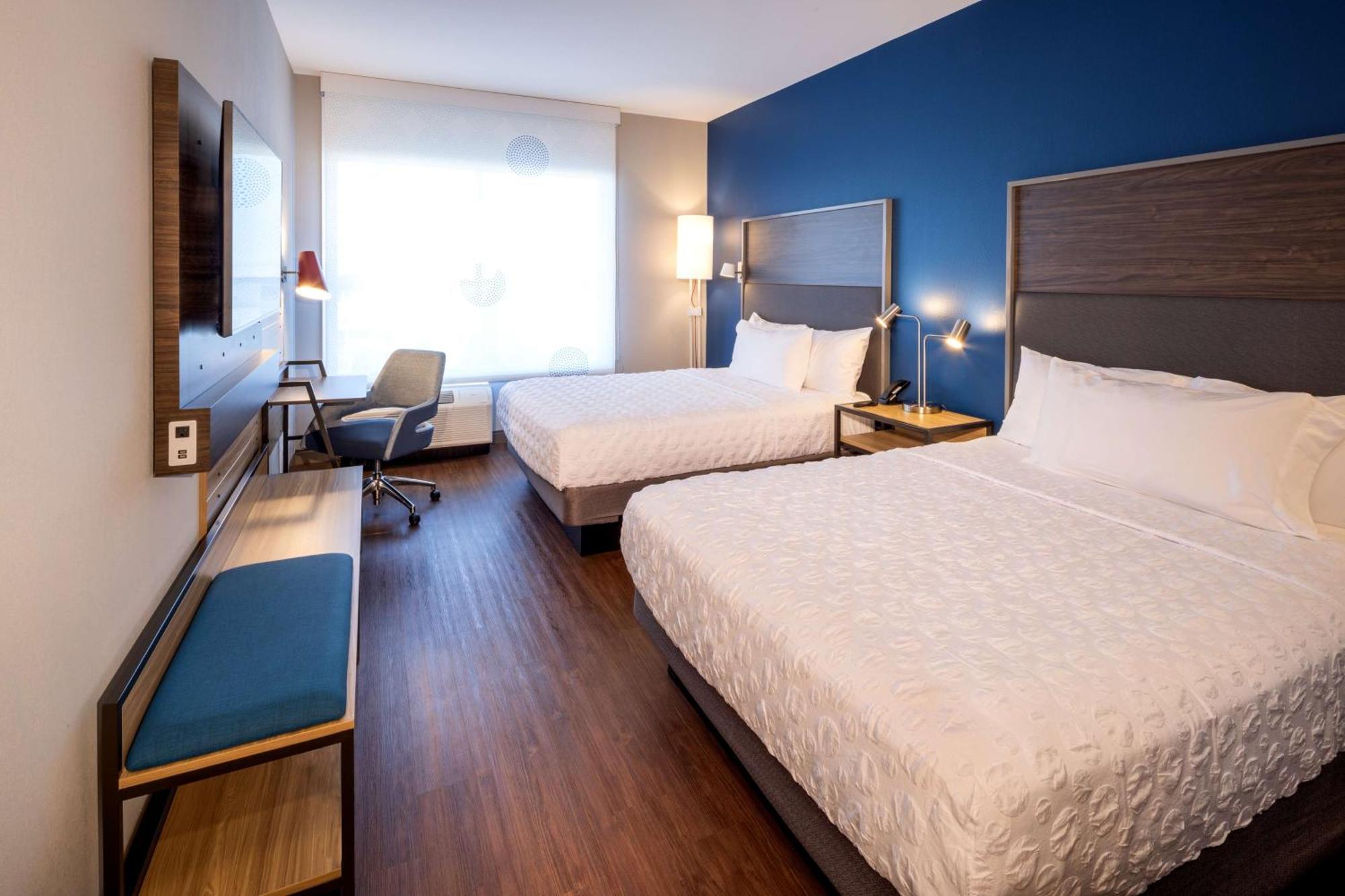 Tru By Hilton Yakima Airport Hotel Bagian luar foto